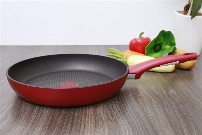 Chảo chống dính cao cấp Tefal được đông đảo bà nội trợ ưa chuộng